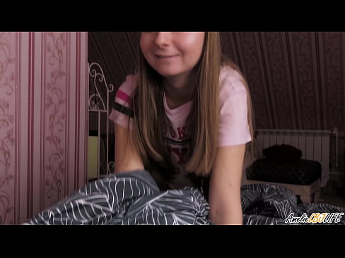 ❤️ Blondie tana tsotsar BFF's dinta sosai kuma ta sami Cum A Bakinta Batsa kawai