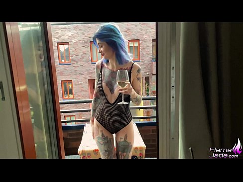 ❤️ Babbar Yarinya Tsotsawa Tare Da Gudu Da Tsanani A Karkashin Budaddiyar Sama Batsa kawai